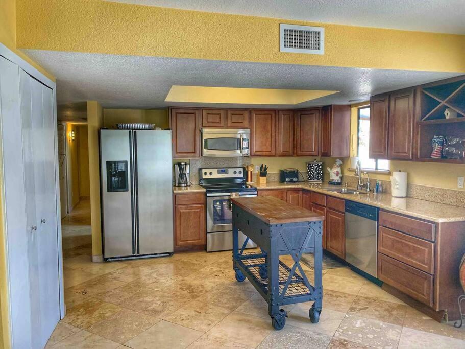 Ultimate Backyard-Pool/Spa. Slide. Lakeview. Ball Lake Havasu City Exterior photo